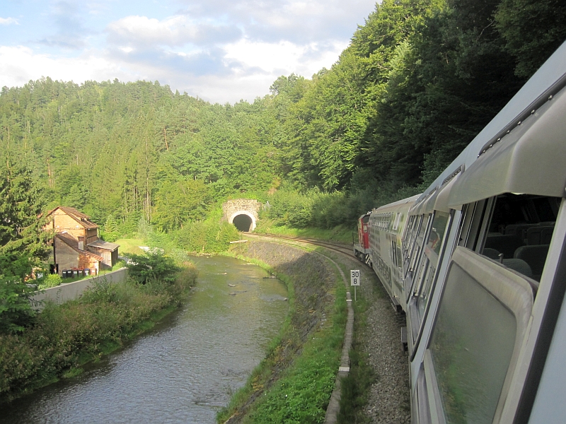 Blick auf den Kremser Tunnel und die Kainach