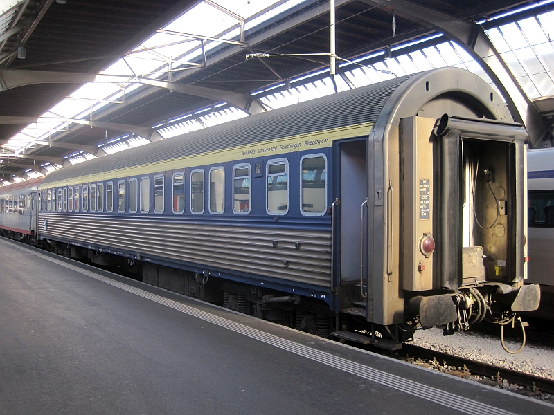 Schlafwagen AB30 in Zürich