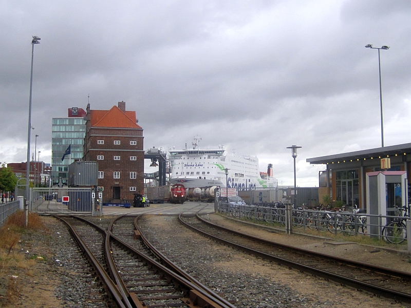 Güterverkehr am Schwedenkai in Kiel