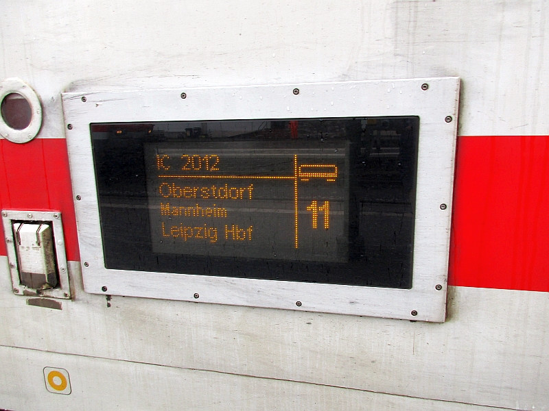 Zuglaufanzeige des IC 2012 'Allgäu'