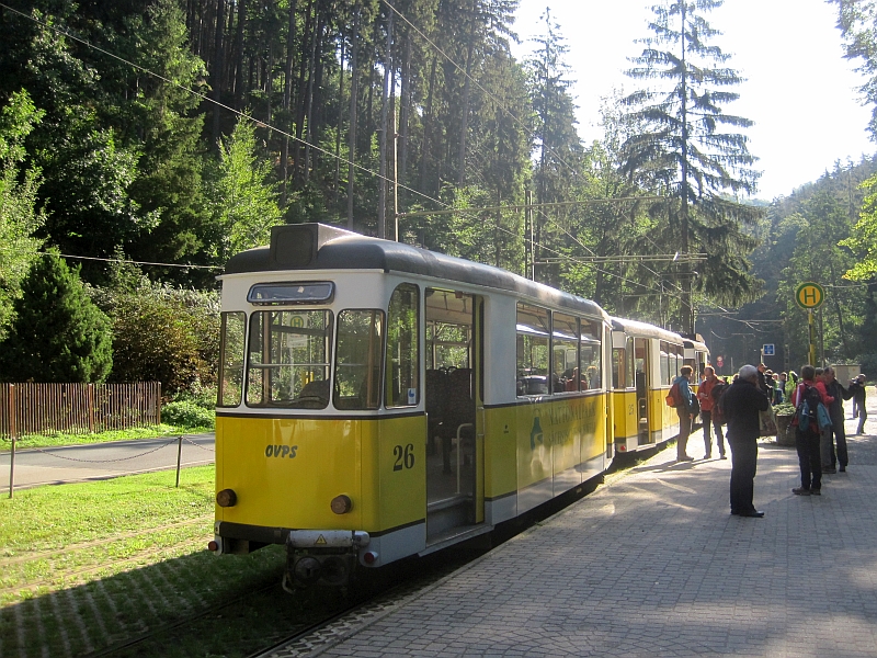 Kirnitzschtalbahn an der Endhaltestelle Lichtenhainer Wasserfall