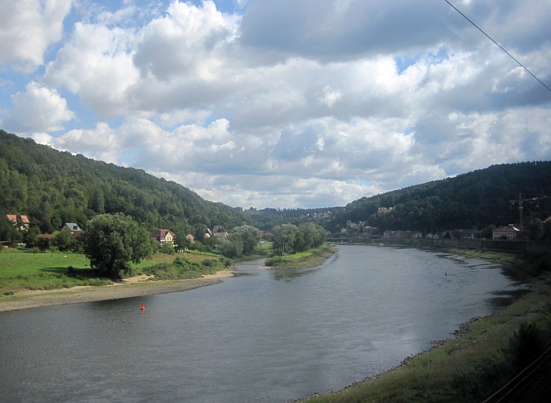 Fahrt mit der S 1 durchs Elbtal