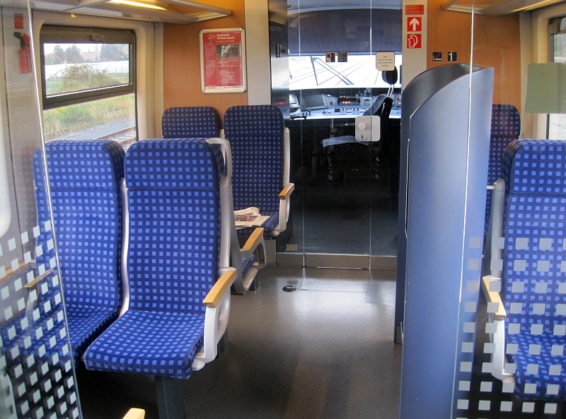 Erste Klasse im Desiro-Triebzug der Städtebahn Sachsen (SBS)