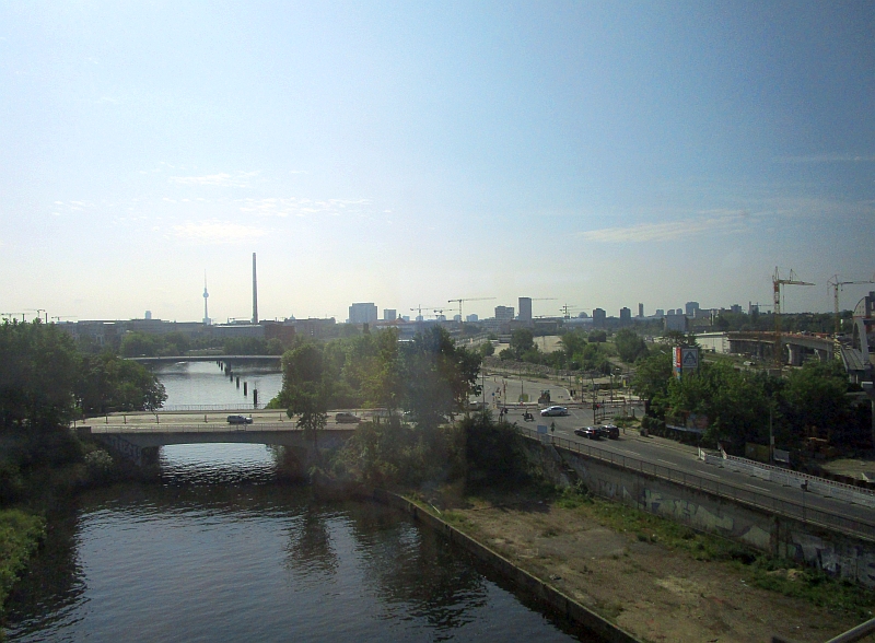 Fahrt über den Berlin-Spandauer Schifffahrtskanal