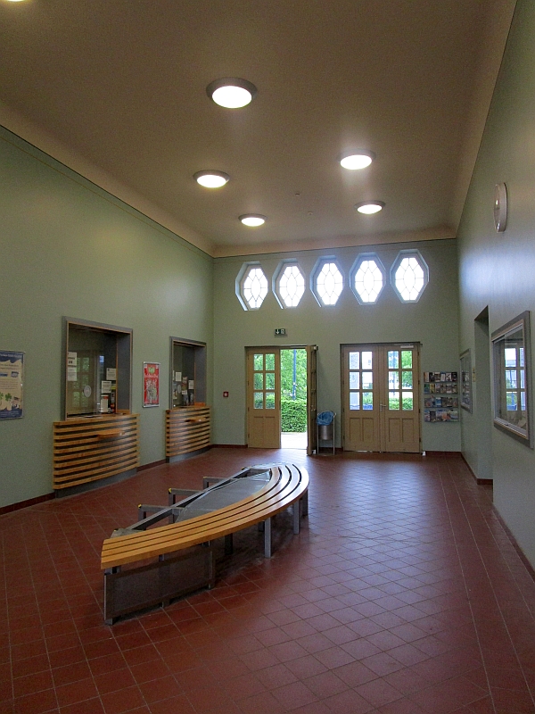 Empfangsgebäude Zinnowitz mit Reisezentrum