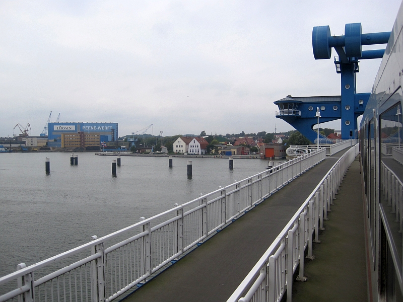 Fahrt über die Peenebrücke Wolgast