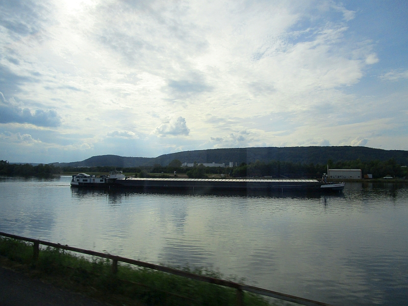 Fahrt entlang der Mosel