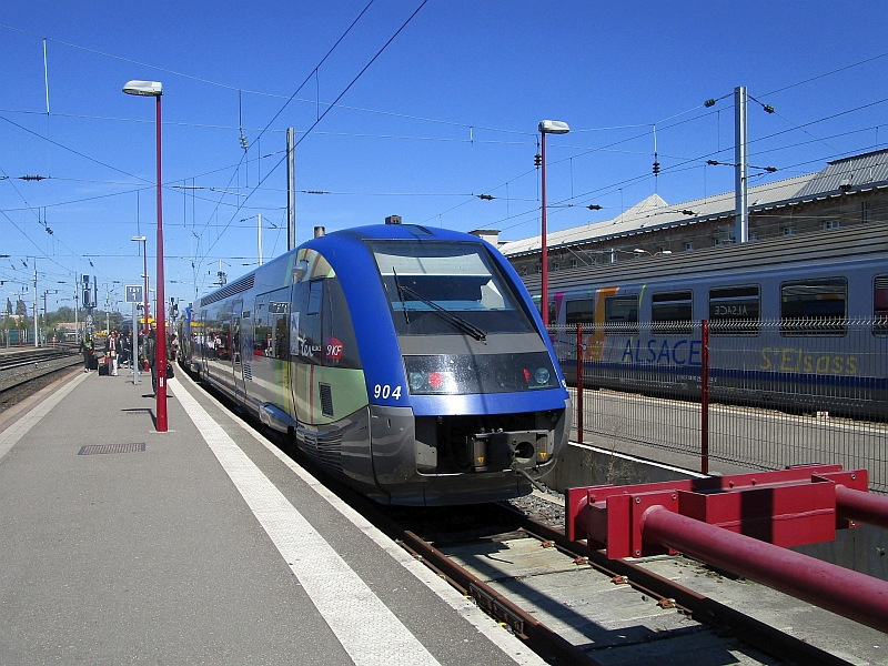 Triebzug nach der Ankunft in Straßburg