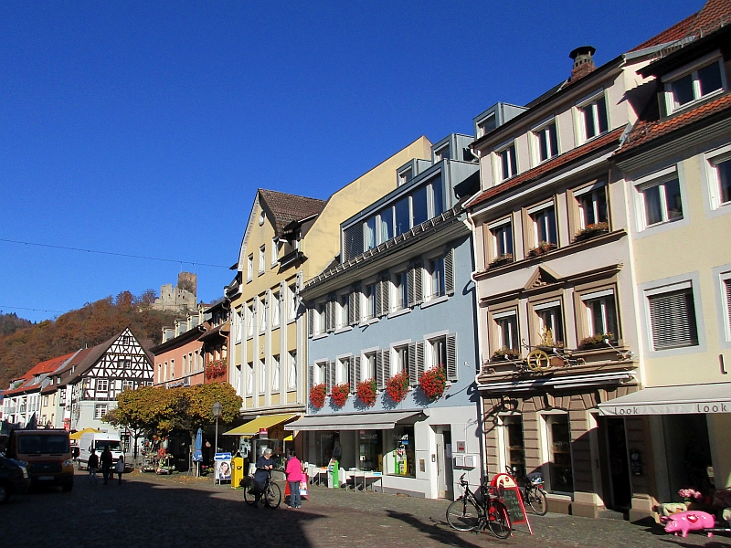 Kastelburg über der Altstadt von Waldkirch