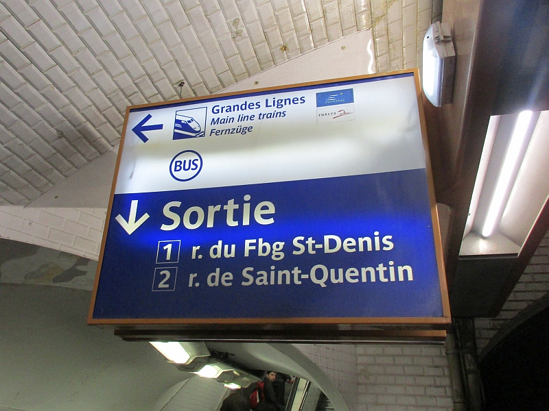 Hinweisschild zum Thalys in der Metro-Station Gare de Nord