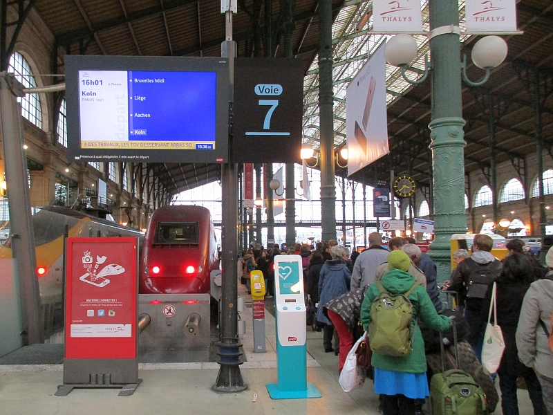 Thalys-Zug nach Köln im Gare de Nord