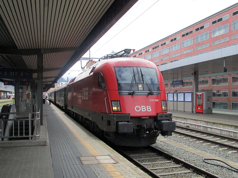 Intercity im Hauptbahnhof Innsbruck