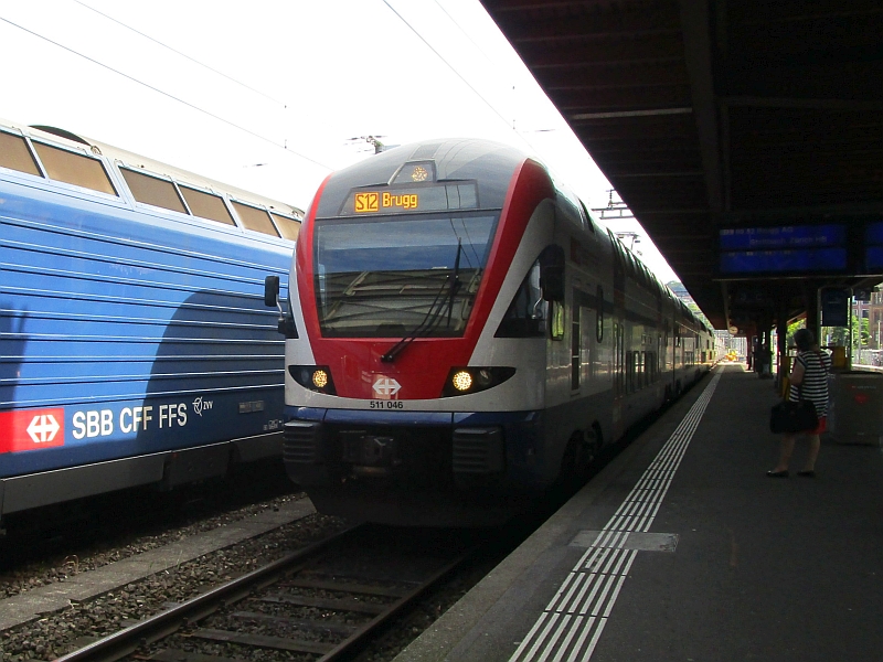 Einfahrt der S 12 in den Bahnhof Winterthur