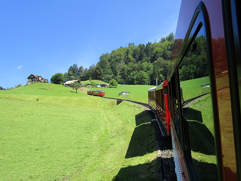 Mehrere Bahnen im Folgezugbetrieb