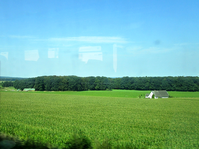 Blick aus dem Zugfenster im Wiehengebirge