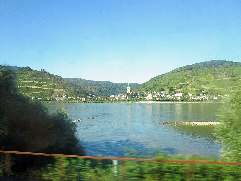 Fahrt durch das Mittelrheintal