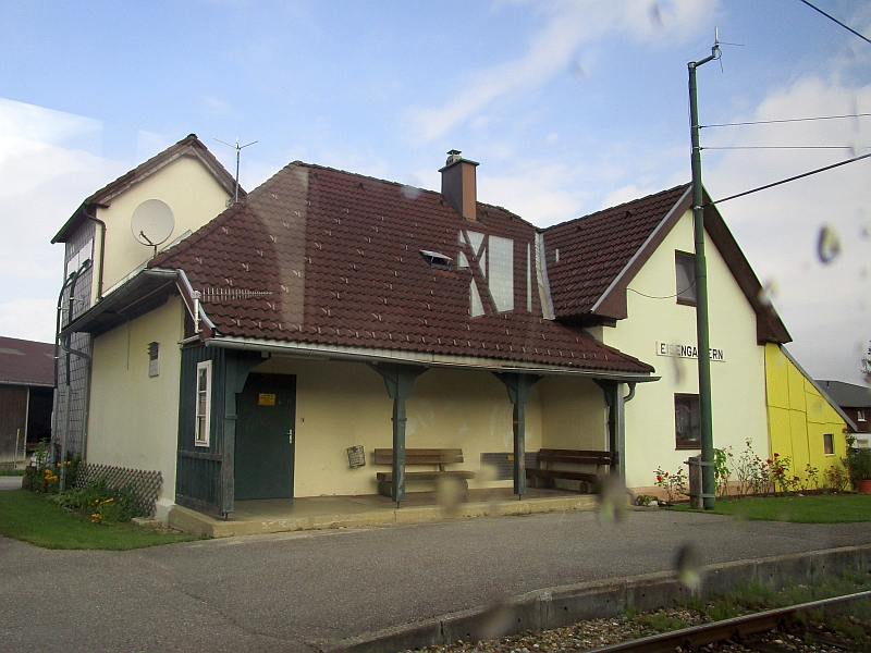 Bahnhofsgebäude von Eisengattern