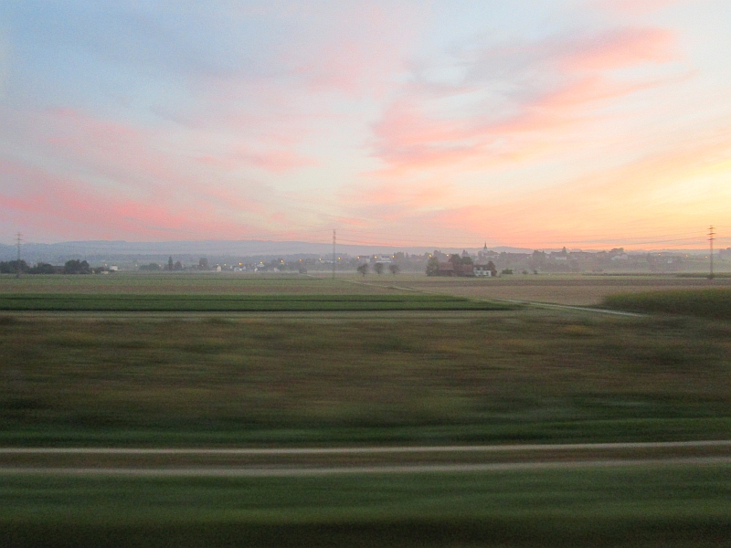 Blick aus dem Zugfenster bei der Fahrt über den Seerücken von Konstanz nach Weinfelden