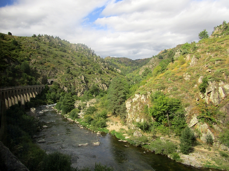 Viadukt der Trasse Gorges de l'Allier