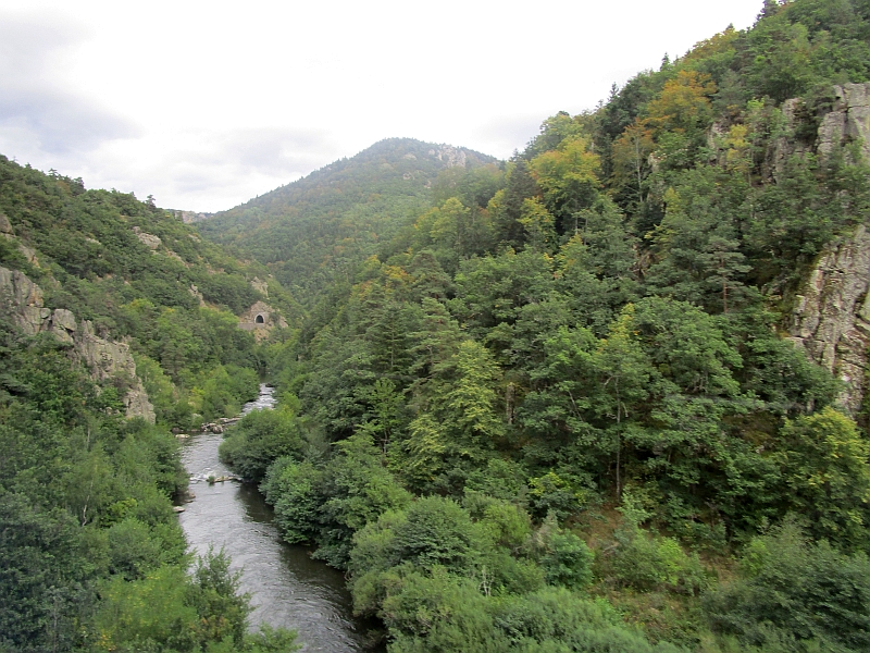 Fahrt im Tal des Allier