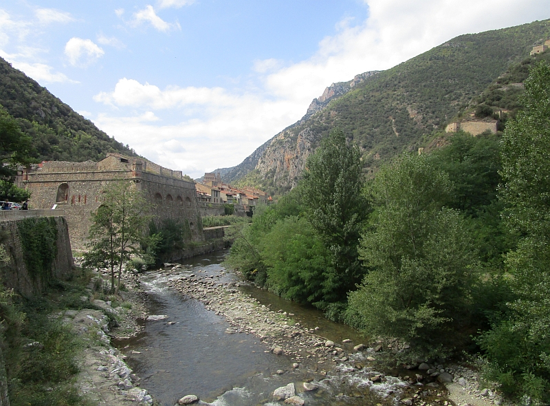 Bastion Dauphin am Ufer der Têt in Villefranche-de-Conflent