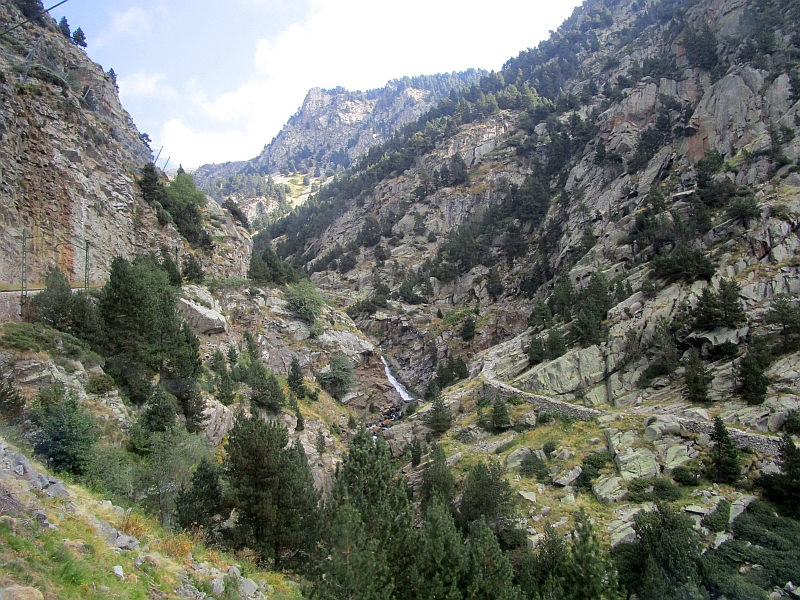 Streckenverlauf durch das Tal des Riu de Núria