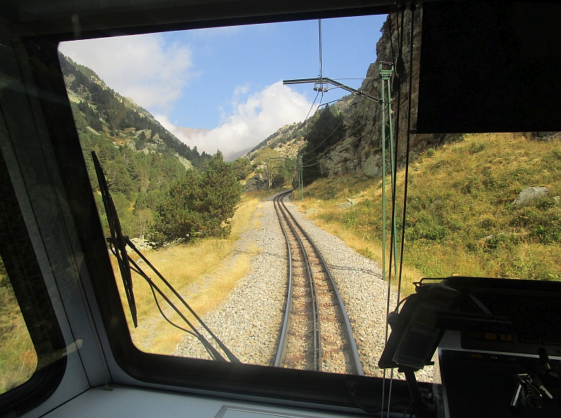 Bergfahrt mit der Zahnradbahn Cremallera de Núria