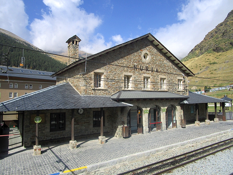 Bahnhof Núria