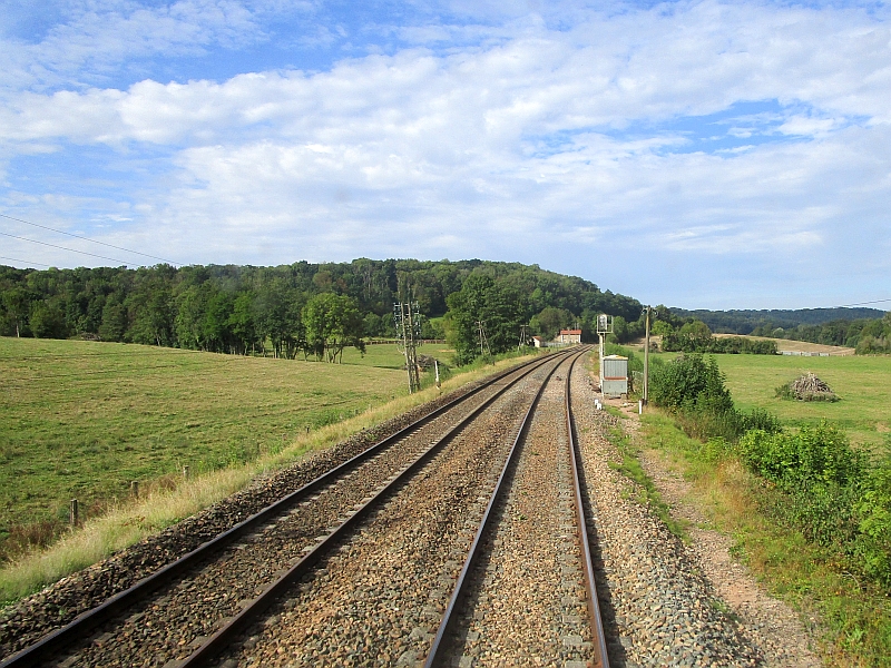 Streckenbild von der Ligne 4 aus dem letzten Wagen