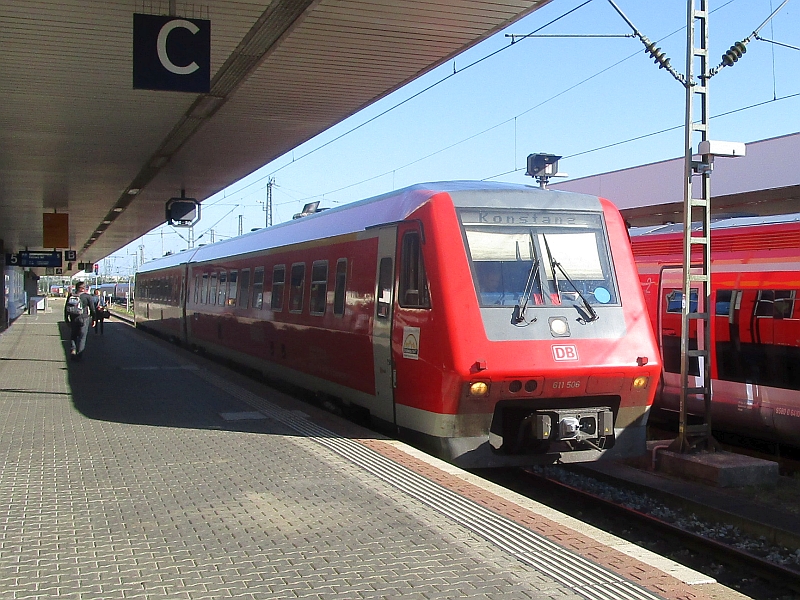 Neigetechnikdieseltriebwagen der Baureihe 611