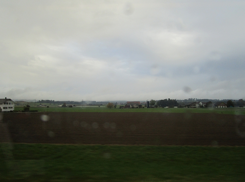 Blick aus dem Zugfenster zwischen Weinfelden und Frauenfeld