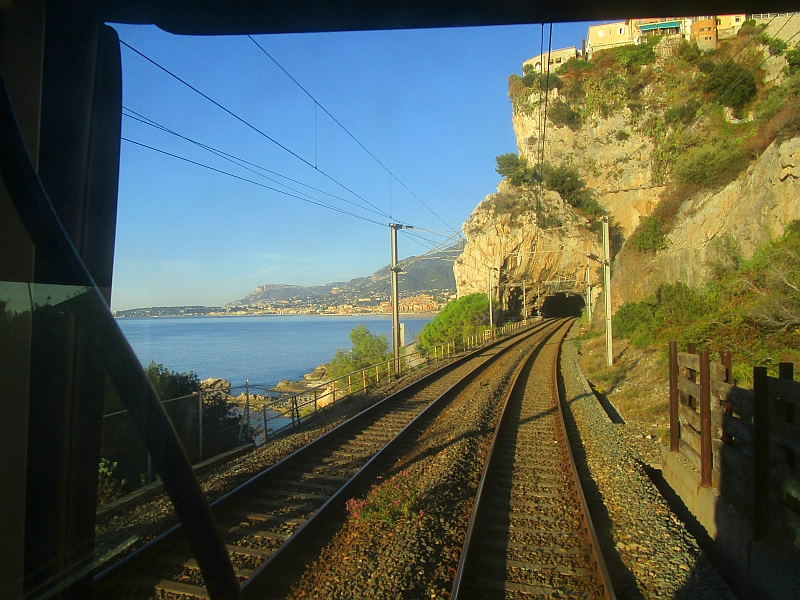 Blick auf die Streckenführung an der Côte d'Azur