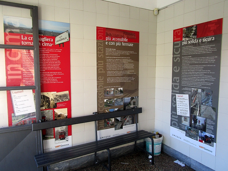 Ausstellung im Warteraum der Zahnradbahn Principe-Granarolo