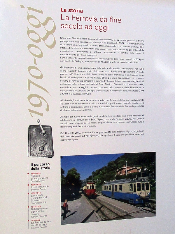 Informationstafel zur Geschichte der Ferrovia Genova-Casella