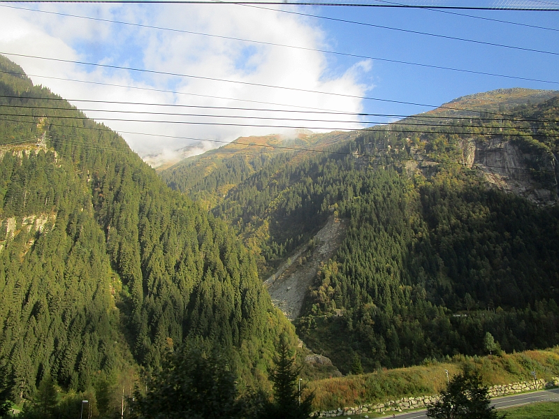Fahrt auf der Gotthard-Bergstrecke