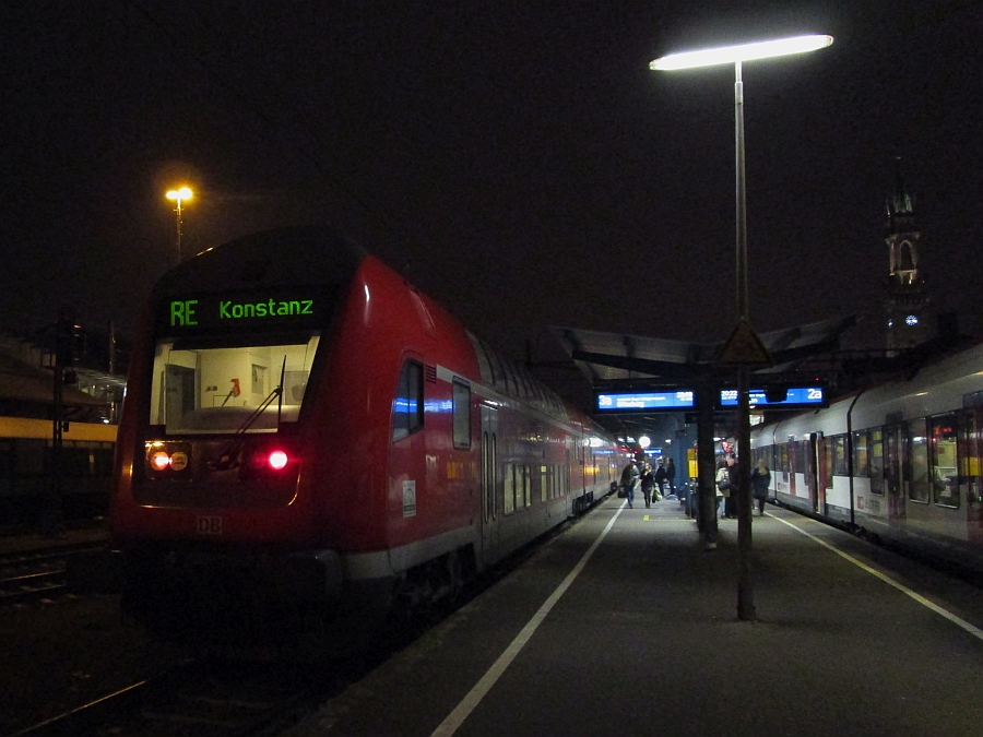 Zug der Schwarzwaldbahn nach der Ankunft in Konstanz