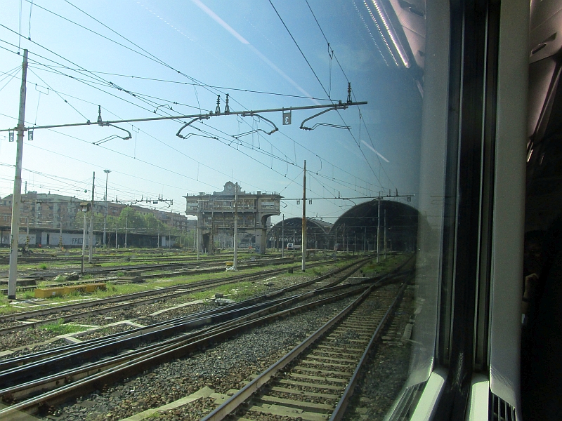 Einfahrt in den Bahnhof Milano Centrale