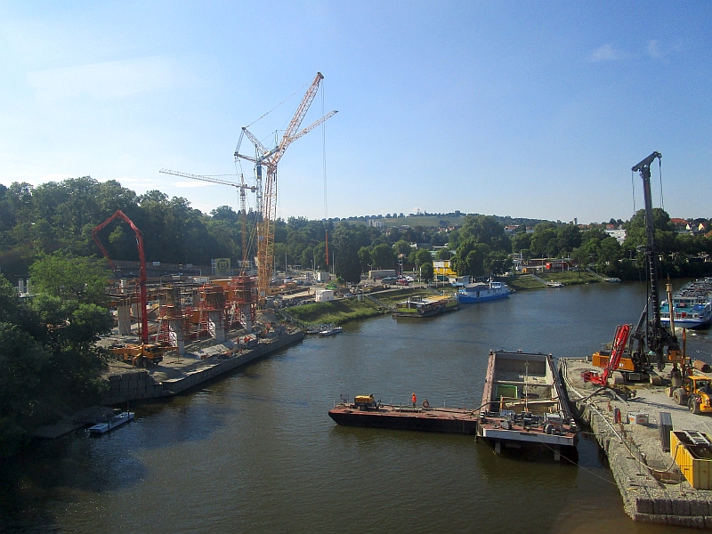 Baustelle der Neckarbrücke in Stuttgart