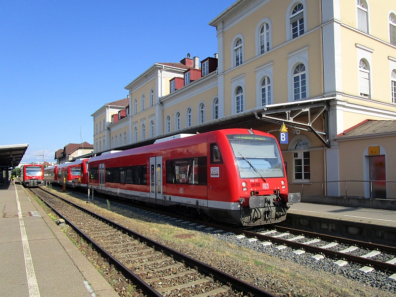 Dieseltriebwagen der Baureihe 650 'Regioshuttle' zur Fahrt von Friedrichshafen nach Radolfzell