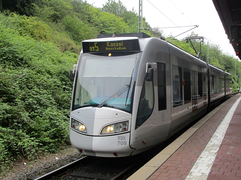 RegioTram im Bahnhof Kassel-Wilhelmshöhe