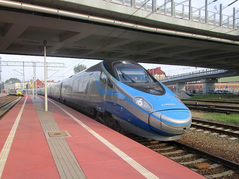 Pendolino der PKP (Baureihe ED250) nach der Ankunft in Opole (Oppeln)