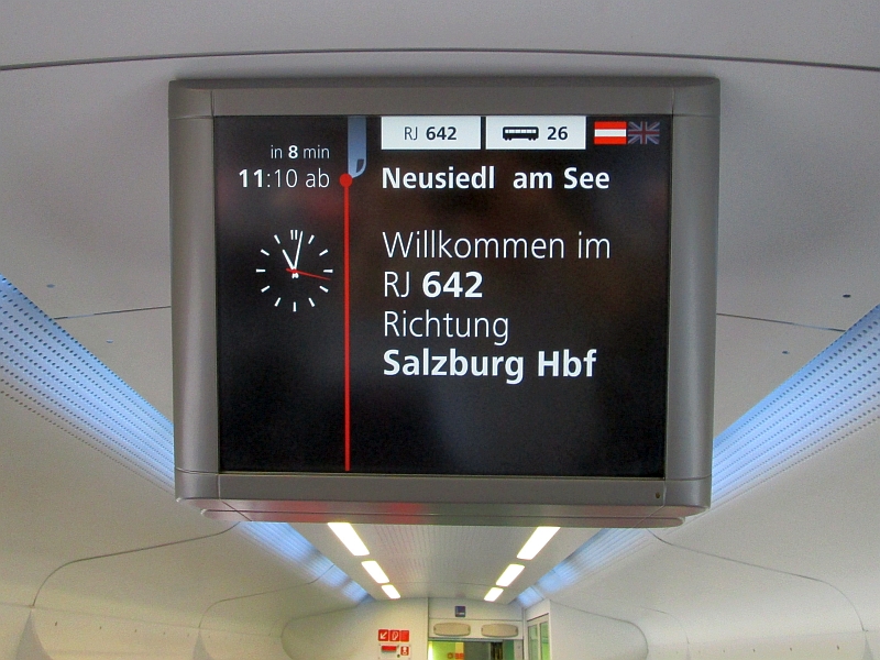 Deckenmonitor im Railjet von Neusiedl am See nach Salzburg