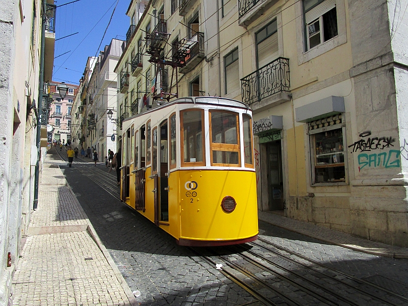 Wagen der Standseilbahn Ascensor da Bica