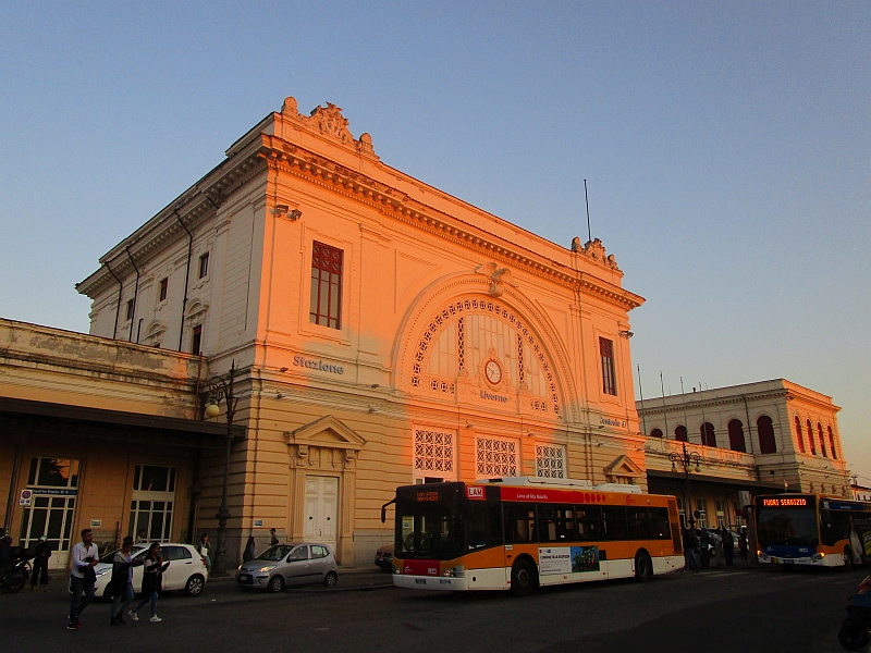 Bahnhof Stazione di Livorno Centrale