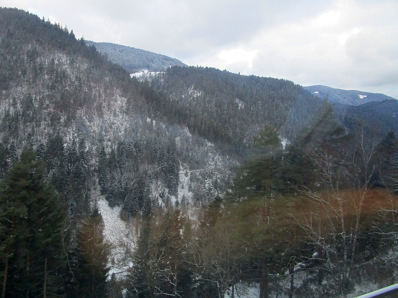 Fahrt durch den winterlichen Schwarzwald