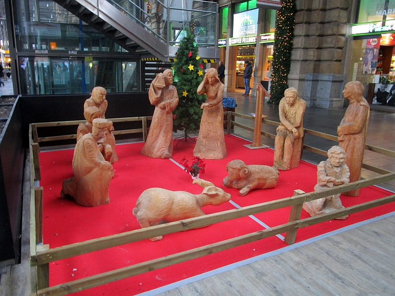 Weihnachtskrippe im Hauptbahnhof Frankfurt