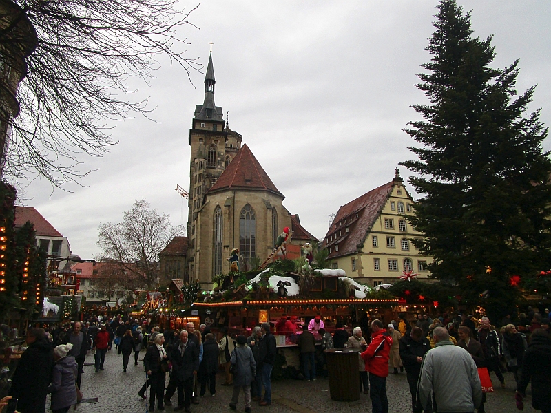 Weihnachtsmarkt auf dem Schillerplatz Stuttgart