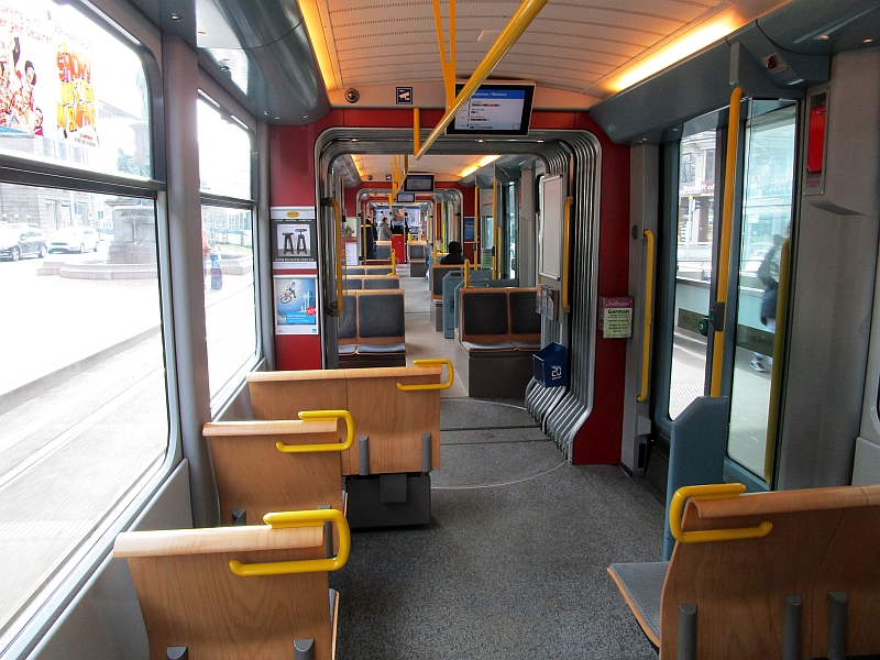 Innenbild Cobra-Tram Zürich