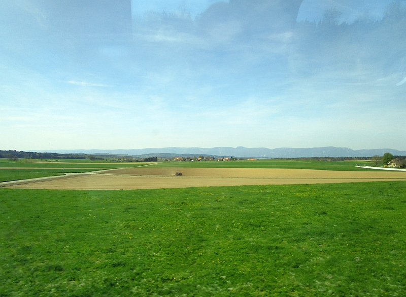 Blick aus dem Zugfenster zwischen Bern und Zürich