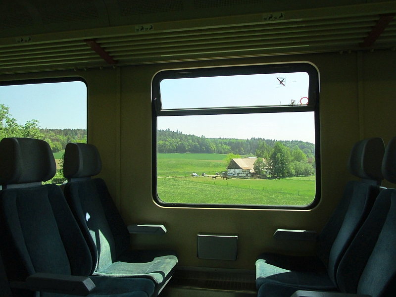 Blick aus dem Zugfenster bei Ostrach